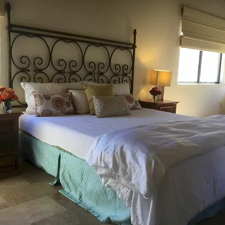 Sunrise Cove Luxury Penthouse Apartment